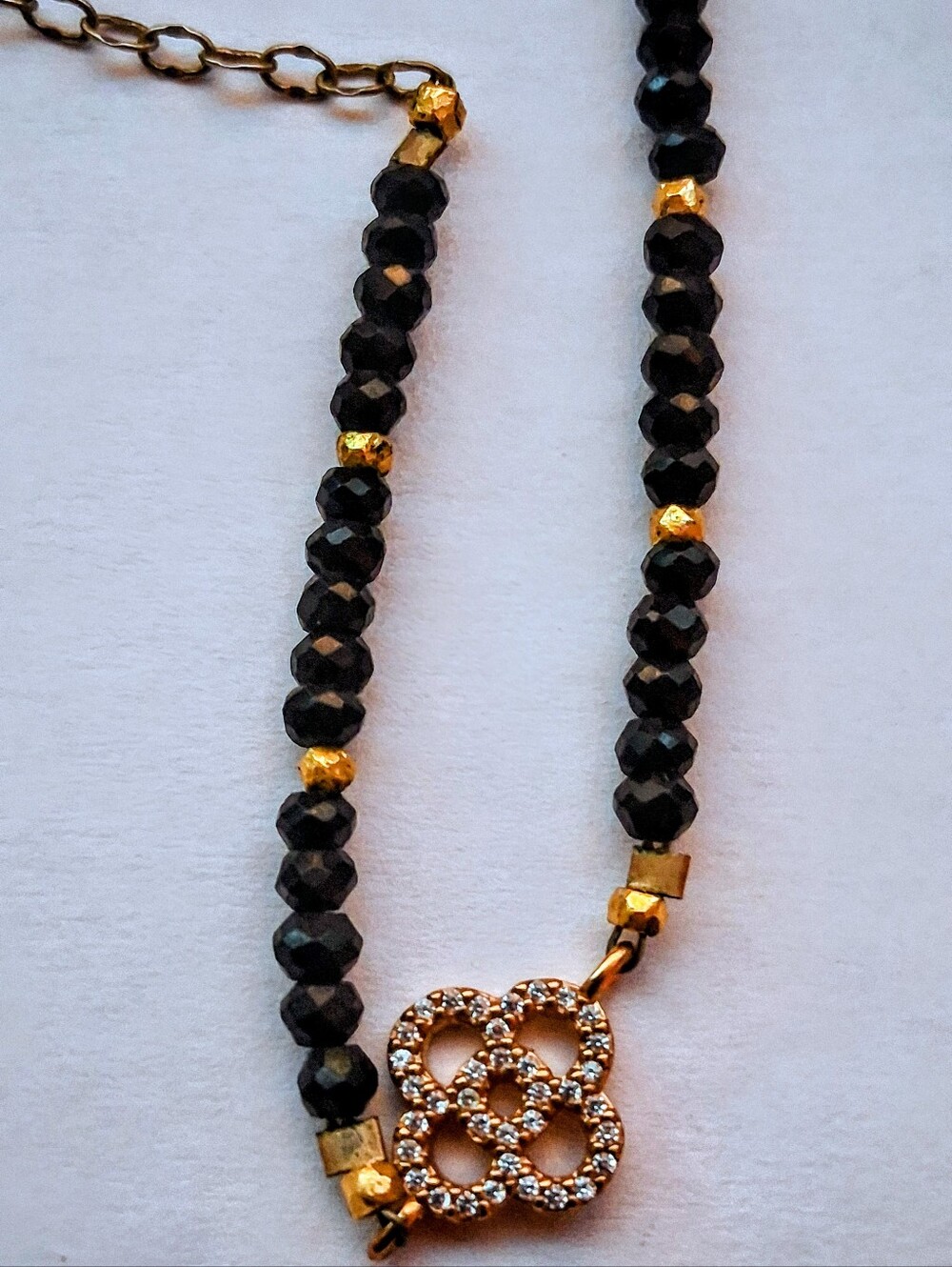 Minimalist Black Beaded Clover Choker Necklace / Like New
